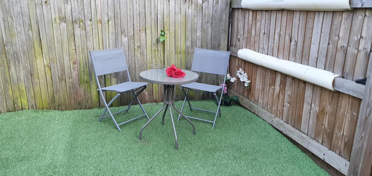 Trendy, Modern Garden Posh Peckham Apartment London Exterior photo