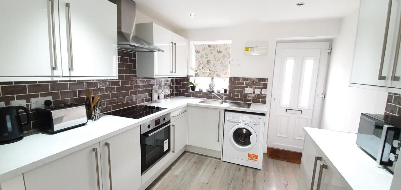 Trendy, Modern Garden Posh Peckham Apartment London Exterior photo