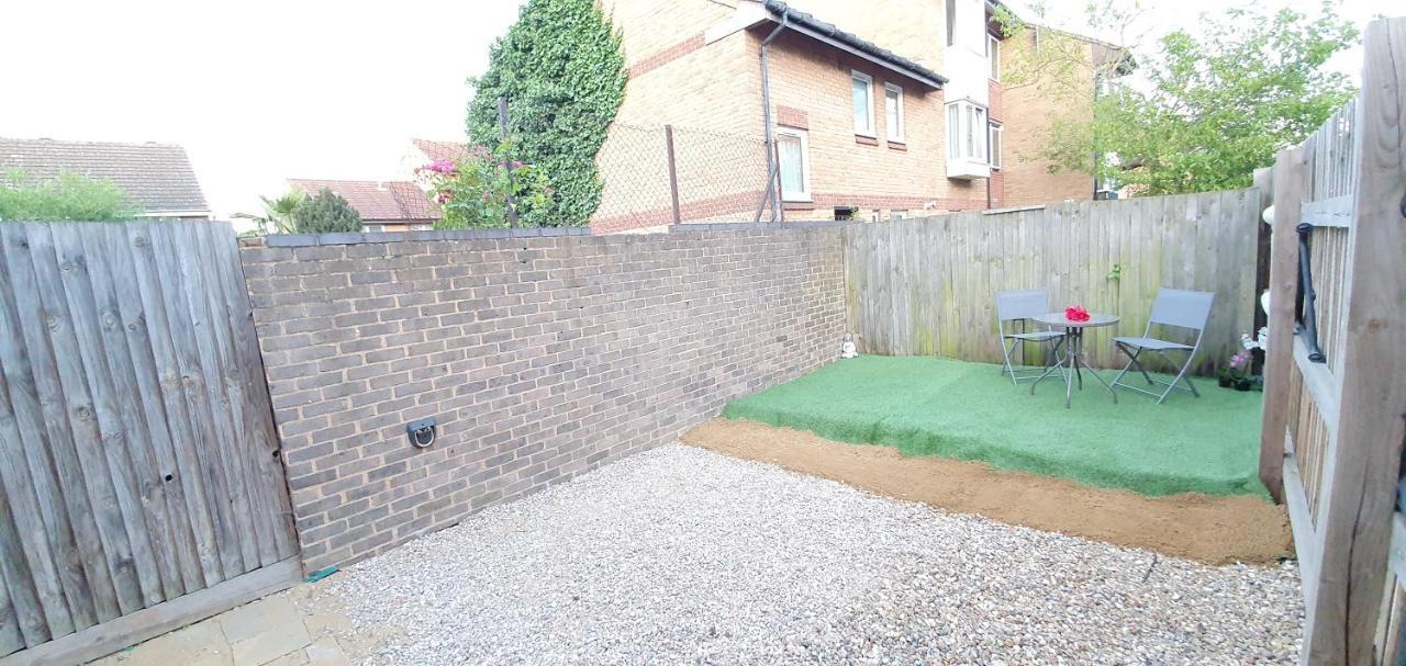 Trendy, Modern Garden Posh Peckham Apartment London Exterior photo
