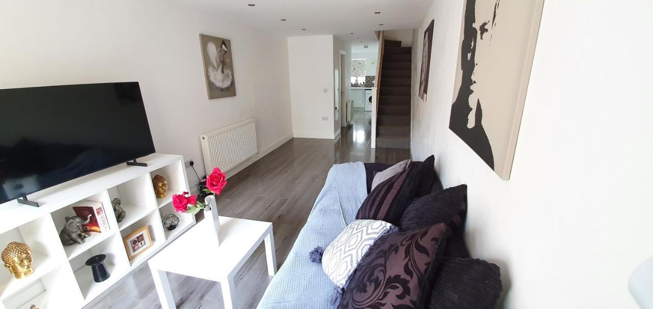 Trendy, Modern Garden Posh Peckham Apartment London Exterior photo