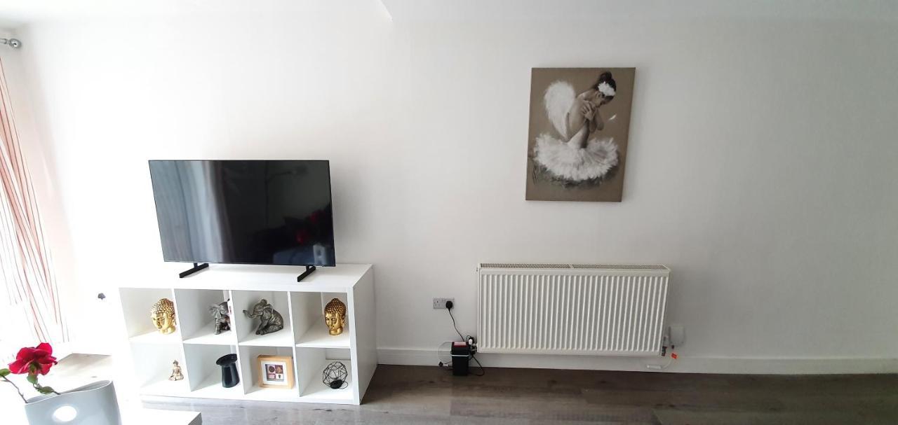 Trendy, Modern Garden Posh Peckham Apartment London Exterior photo