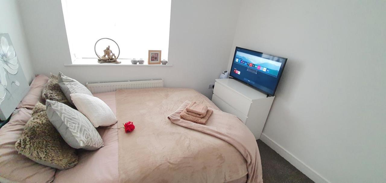 Trendy, Modern Garden Posh Peckham Apartment London Exterior photo