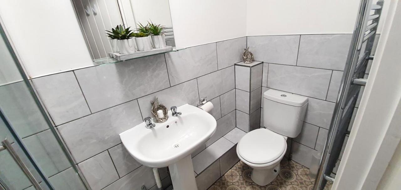 Trendy, Modern Garden Posh Peckham Apartment London Exterior photo